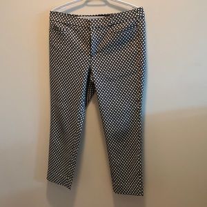 Women's Black & White Geo Print Ankle Pants